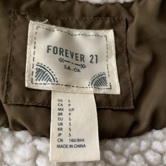 HOODED WINTER JACKET SHERPA LINED - Picture 11 of 11